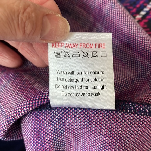 Kettlewell plaid knit skirt size medium - Picture 7 of 8